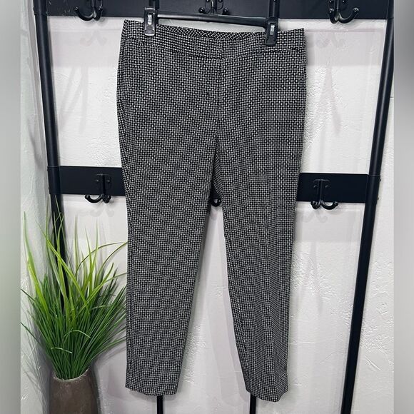 Express Columnist Mid Rise Ankle Pant Black and White Geometric Size 8 - Picture 10 of 15